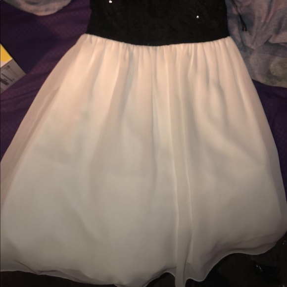 A formal dance dress :) - Picture 3 of 4